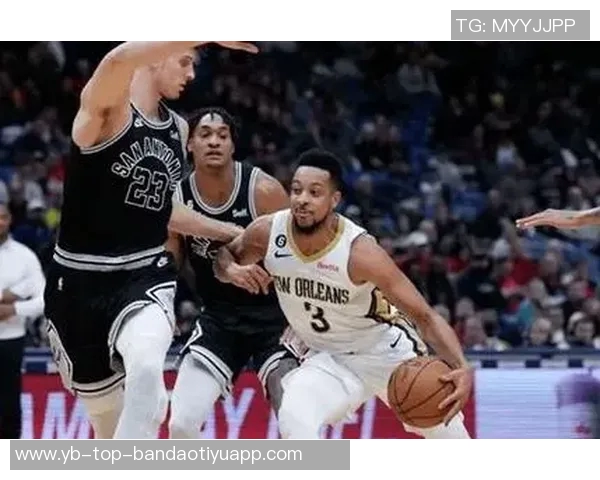 哈珀在本场比赛中表现出色荣膺最佳后卫超越费尔斯卡斯尔和福克斯